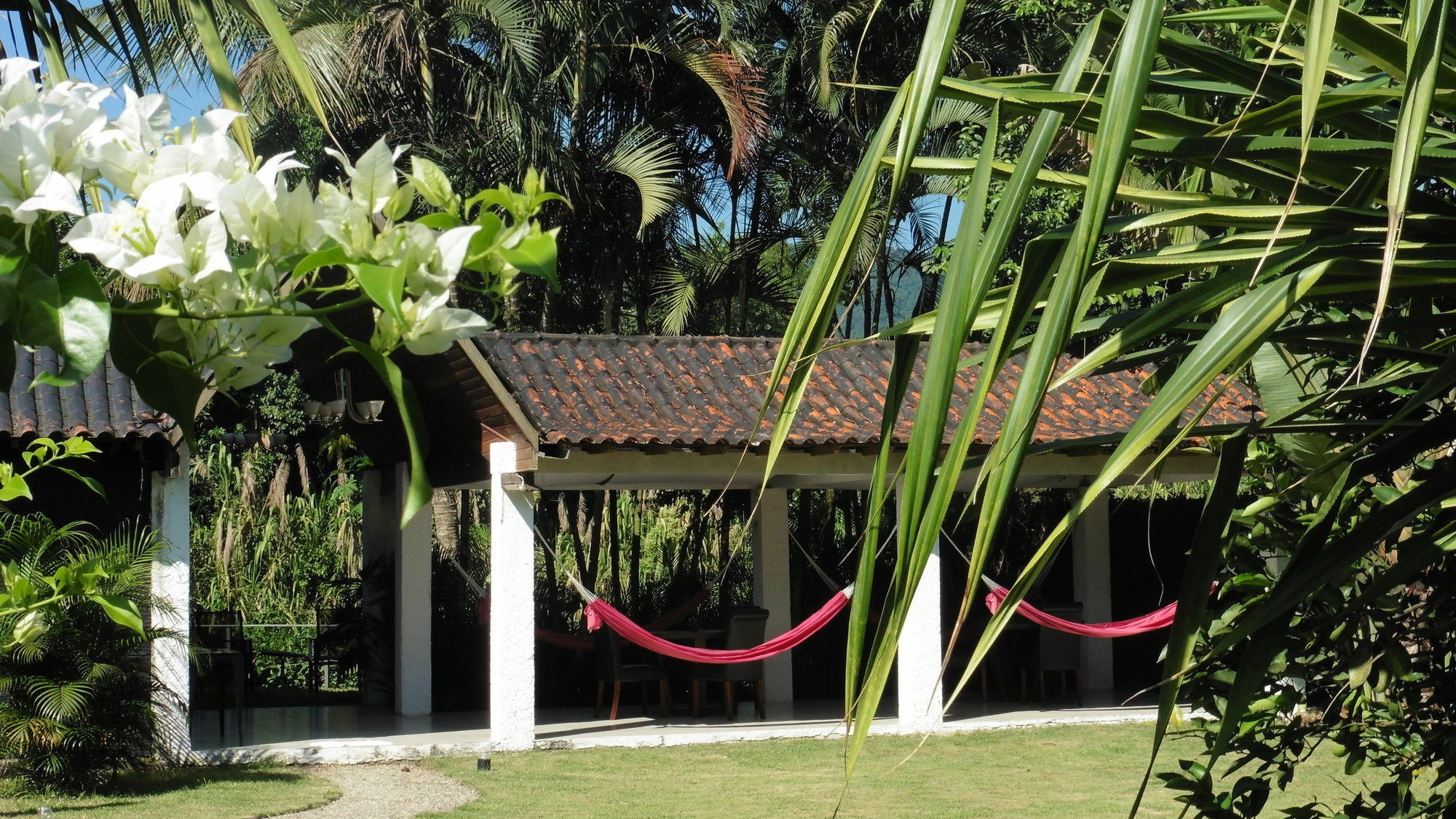 Bambu Bamboo Pousada ปาราตี ภายนอก รูปภาพ